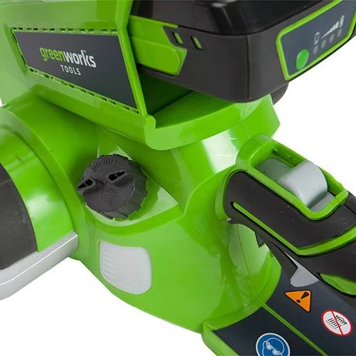 Greenworks 24V Cordless Chainsaw With 2Ah Battery And Charger - Image 4